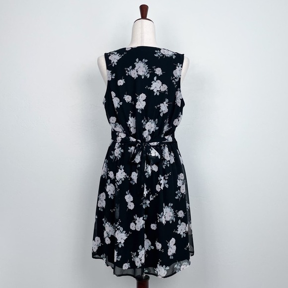 Express Black Floral Chiffon Bodice Sleeveless Mini Dress - Picture 6 of 8